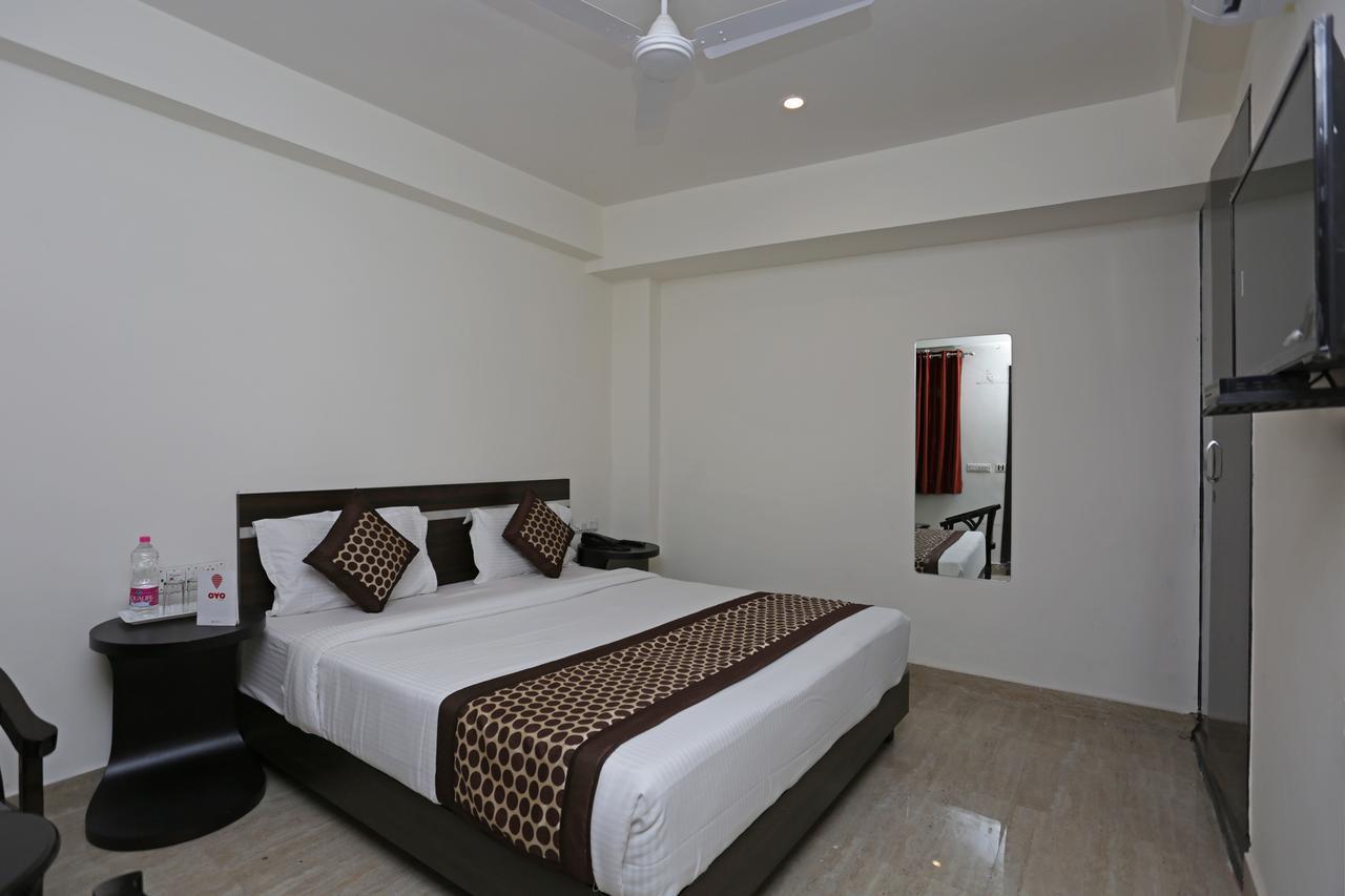 Airport Hotel Green Heights Nuova Delhi Esterno foto