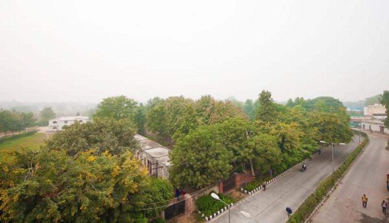Airport Hotel Green Heights Nuova Delhi Esterno foto