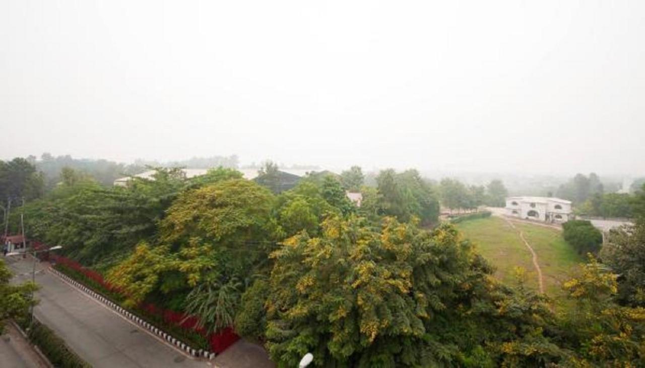 Airport Hotel Green Heights Nuova Delhi Esterno foto