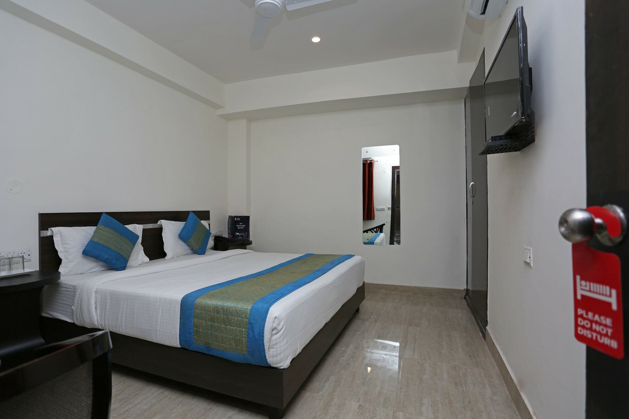 Airport Hotel Green Heights Nuova Delhi Esterno foto